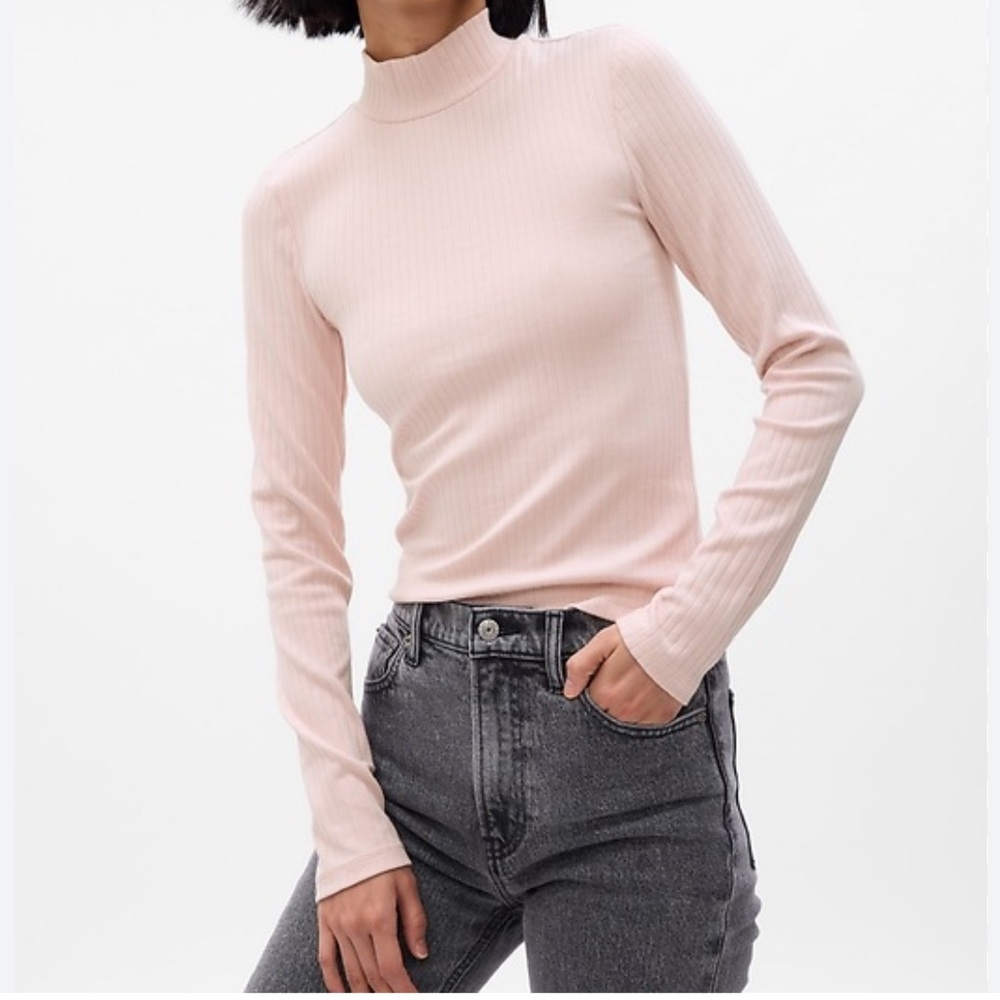Gap Mockneck Top
